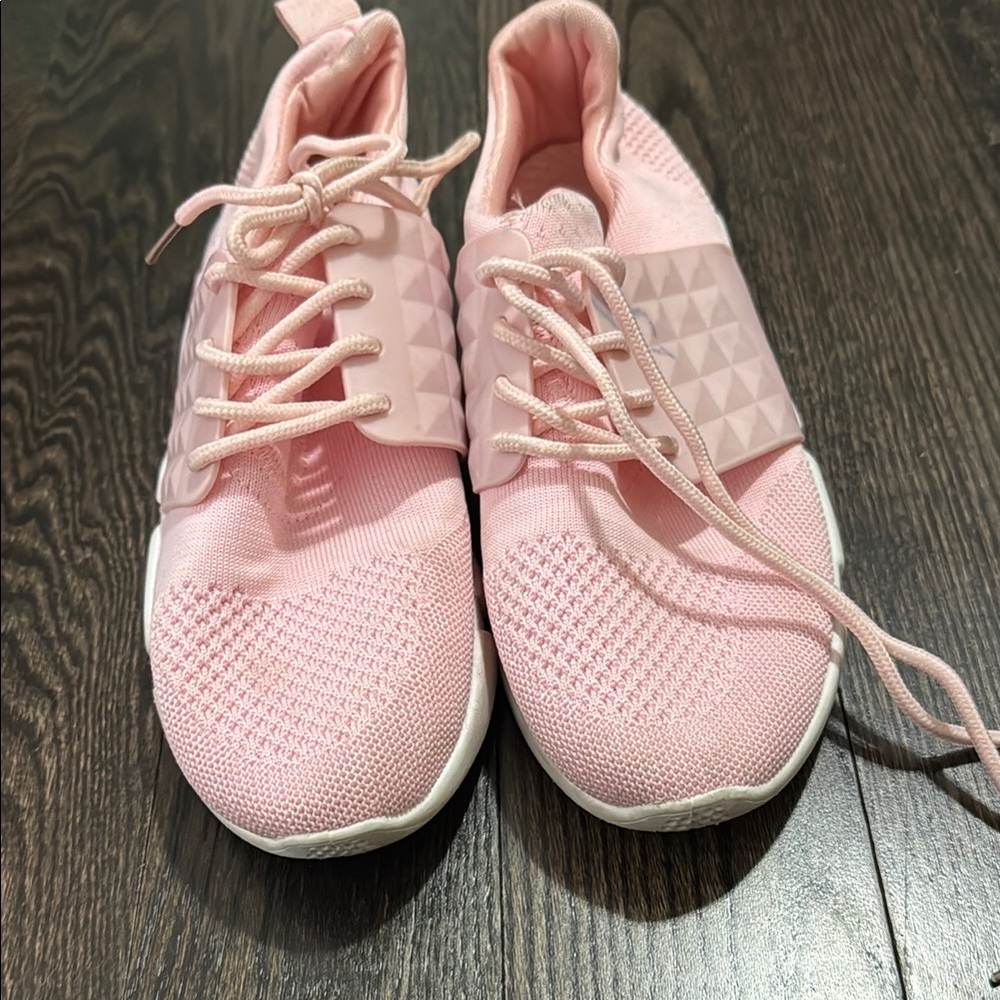 Stylish Pink Women's Sneakers